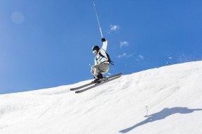 米兰体育正版平台-体育赛事观众互动平台，体育赛事直播平台有哪些